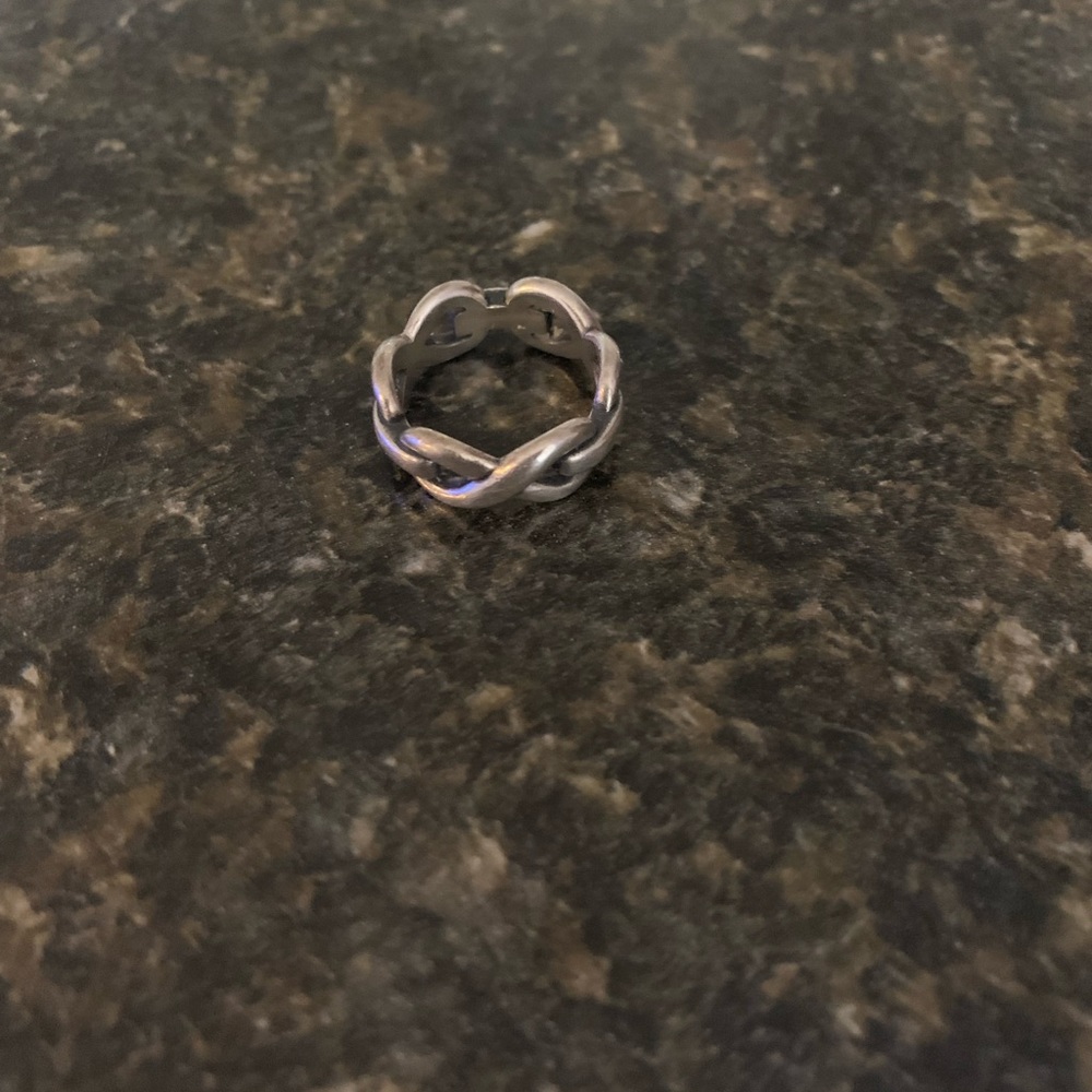 Infinity ring